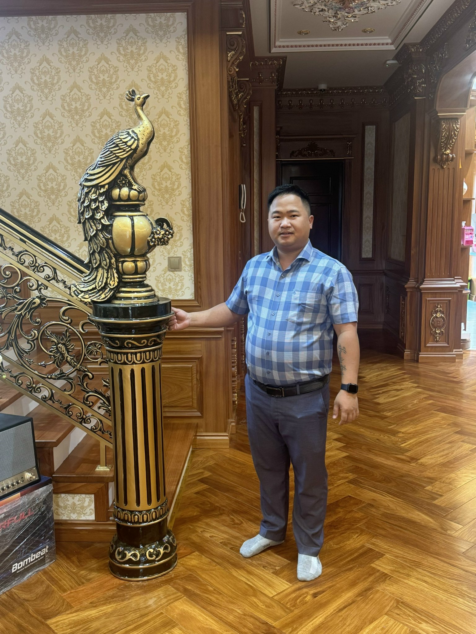 Cầu thang nhôm đúc C055