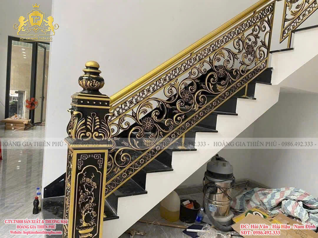 Cầu thang nhôm đúc C056