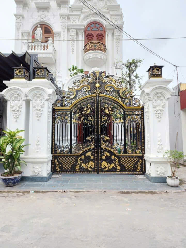 Cổng nhôm đúc C022