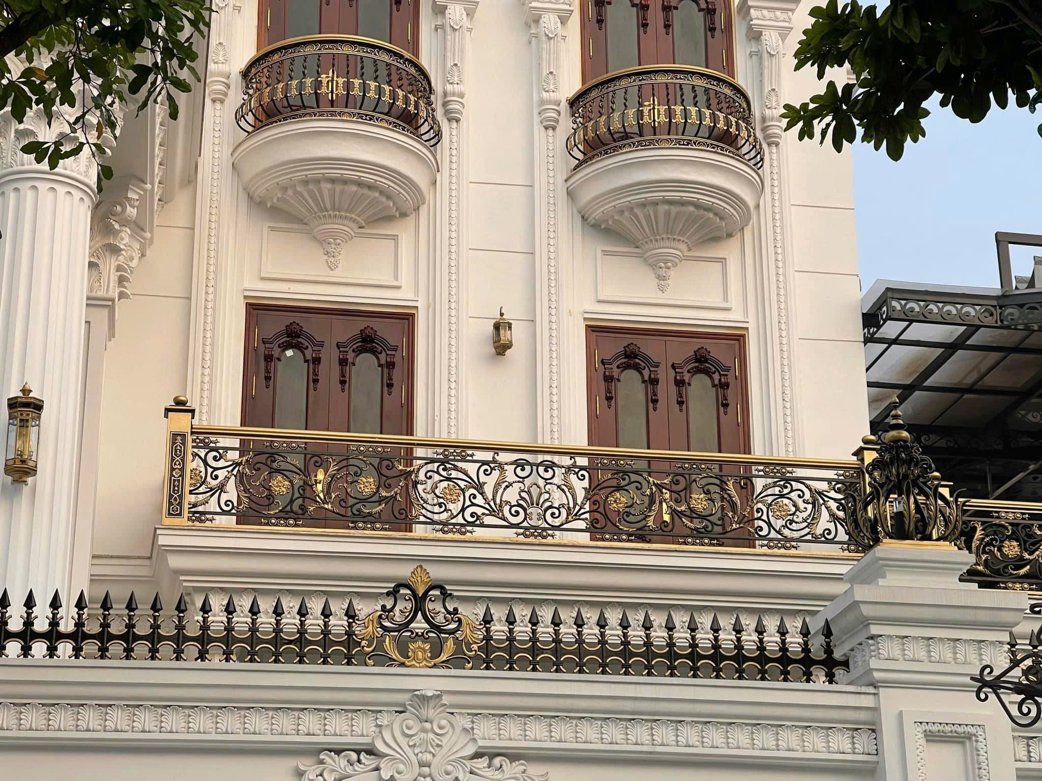 Lan can nhôm đúc L015