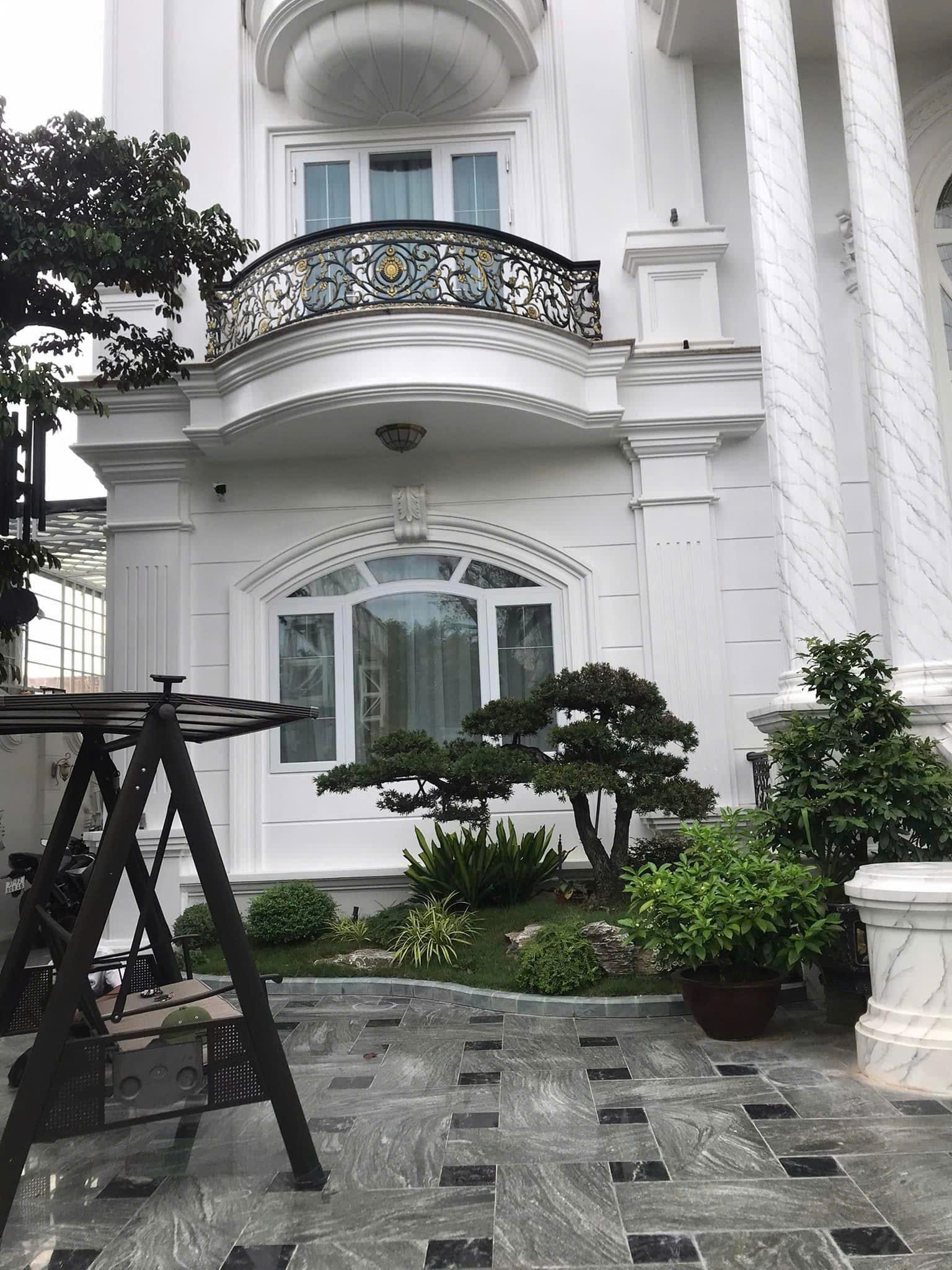 Lan can nhôm đúc L007