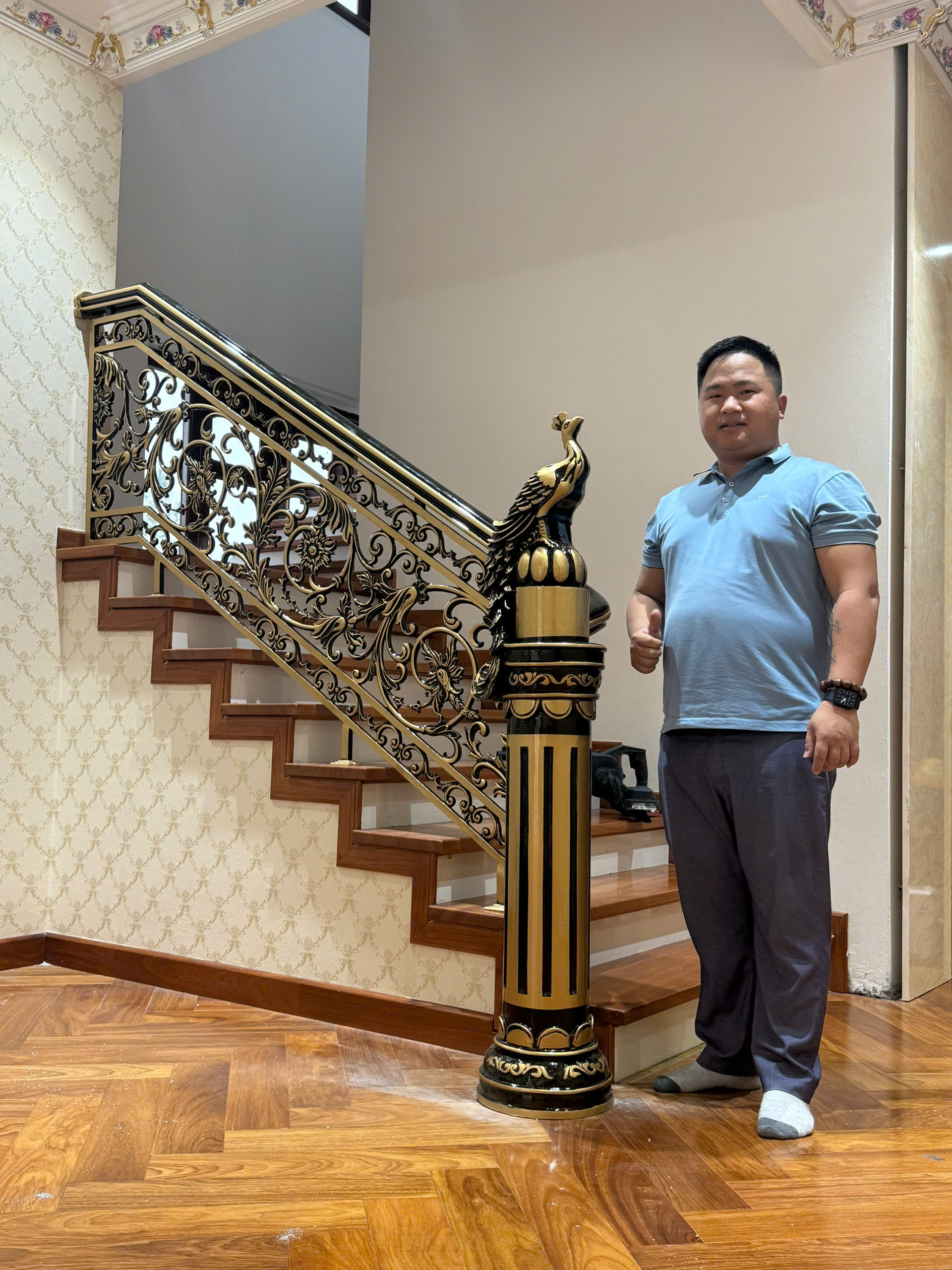 Cầu thang nhôm đúc C054