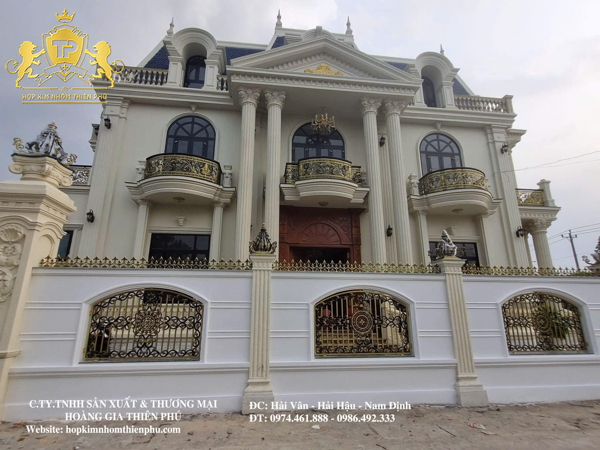 Lan can nhôm đúc L005