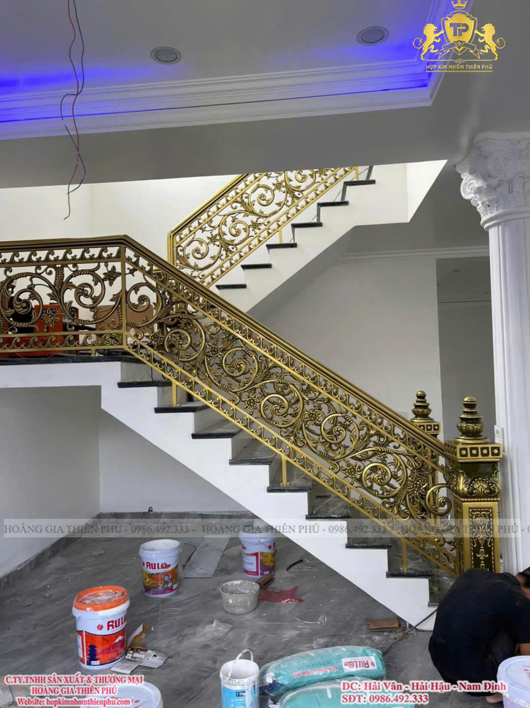 Cầu thang nhôm đúc C045