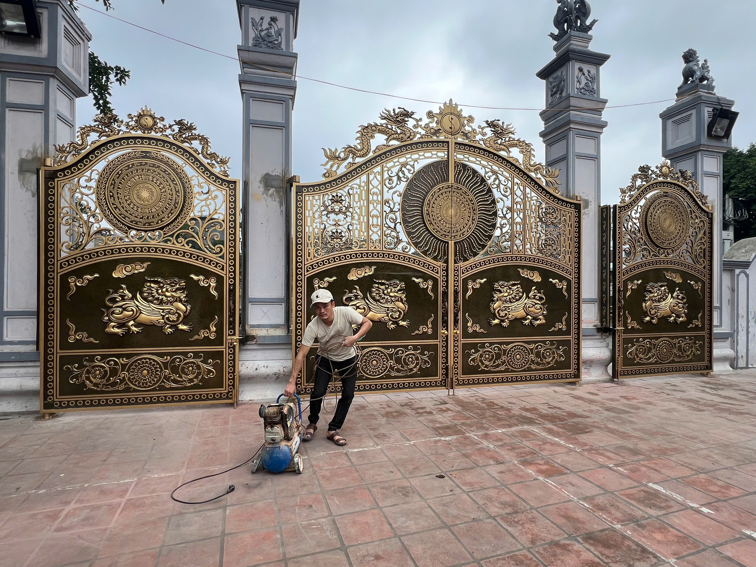 Cổng nhôm đúc C0112