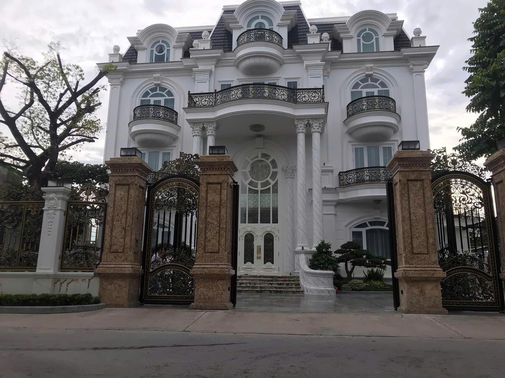 Lan can nhôm đúc L008