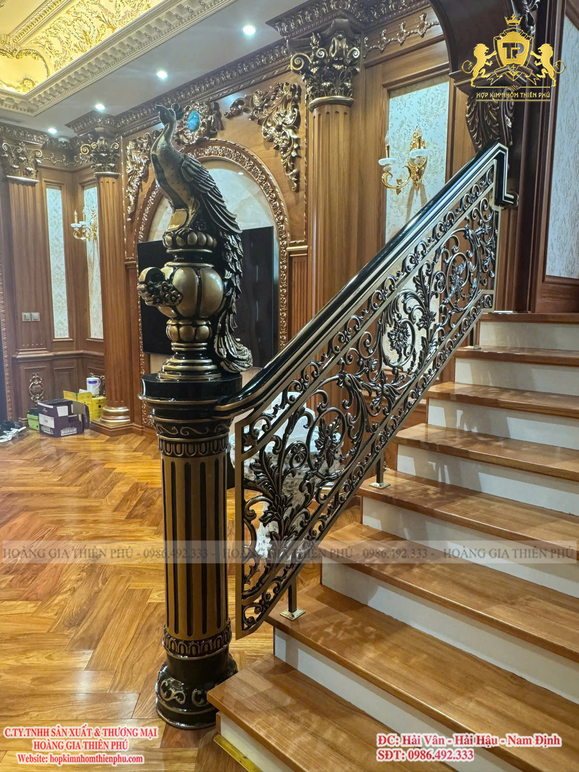 Cầu thang nhôm đúc C035