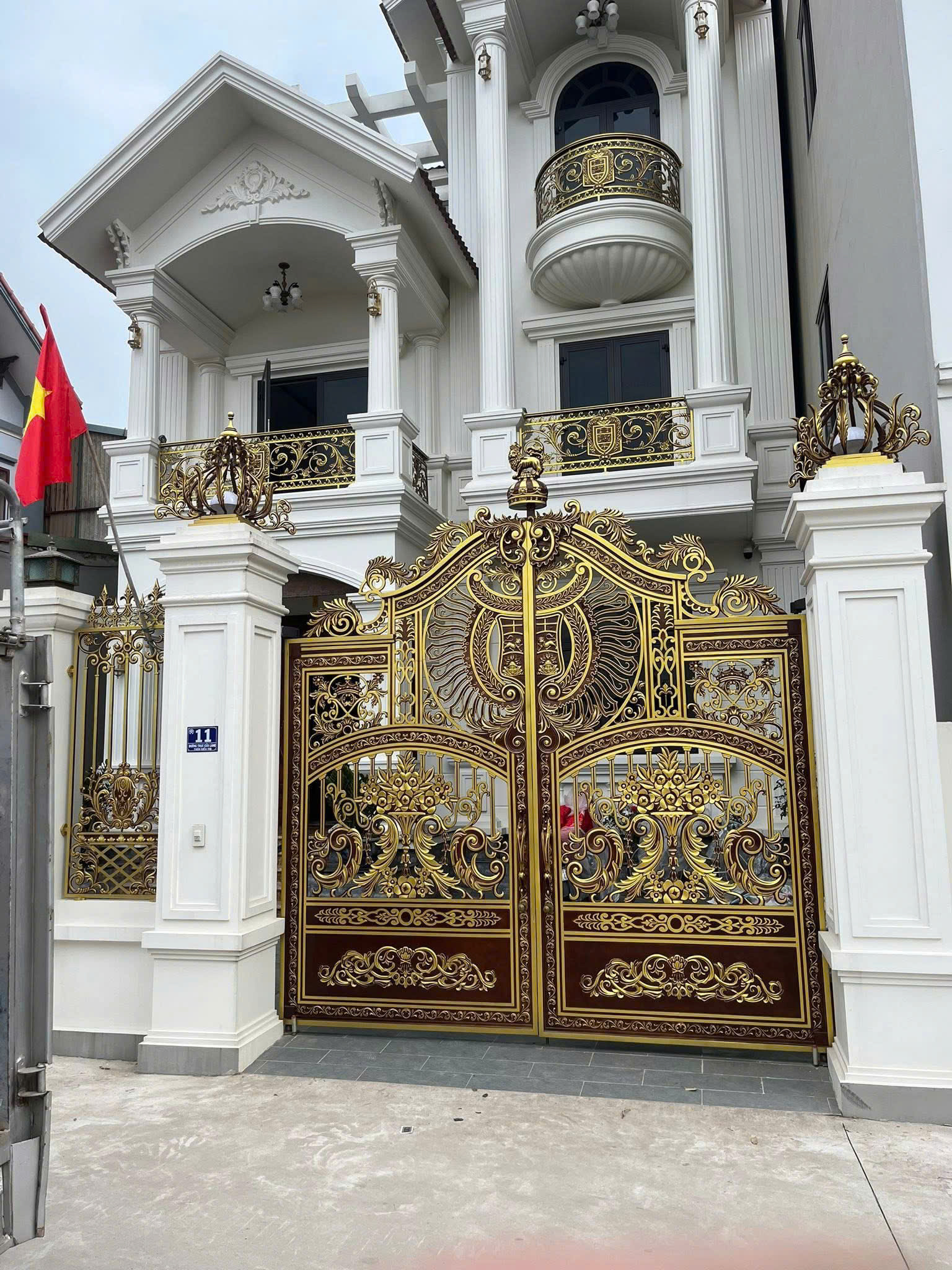 Cổng nhôm đúc C092