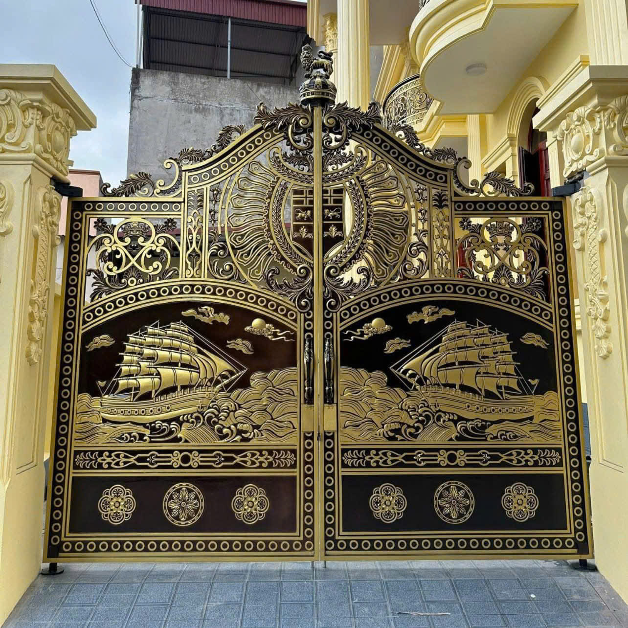 Cổng nhôm đúc C026