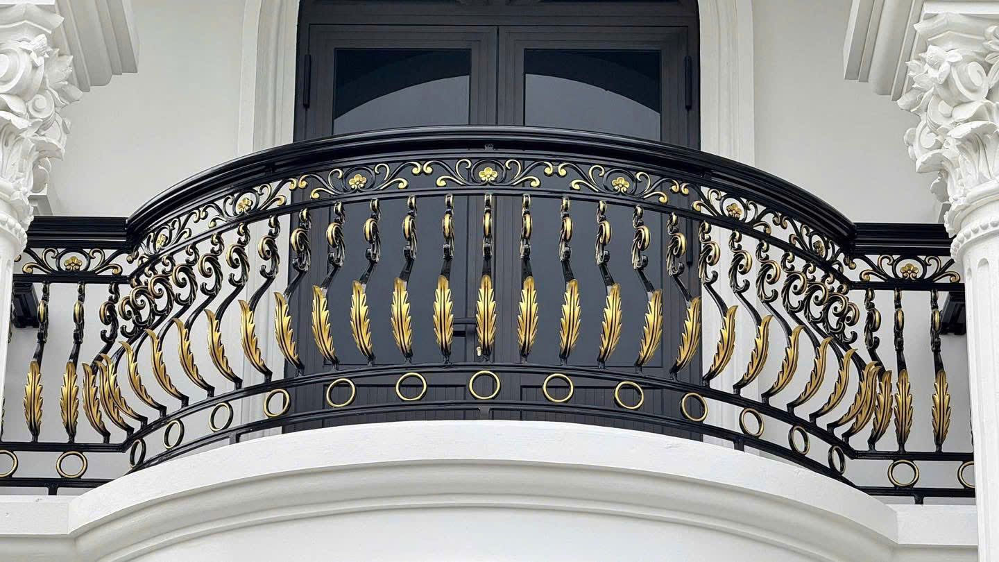 Lan can nhôm đúc L043