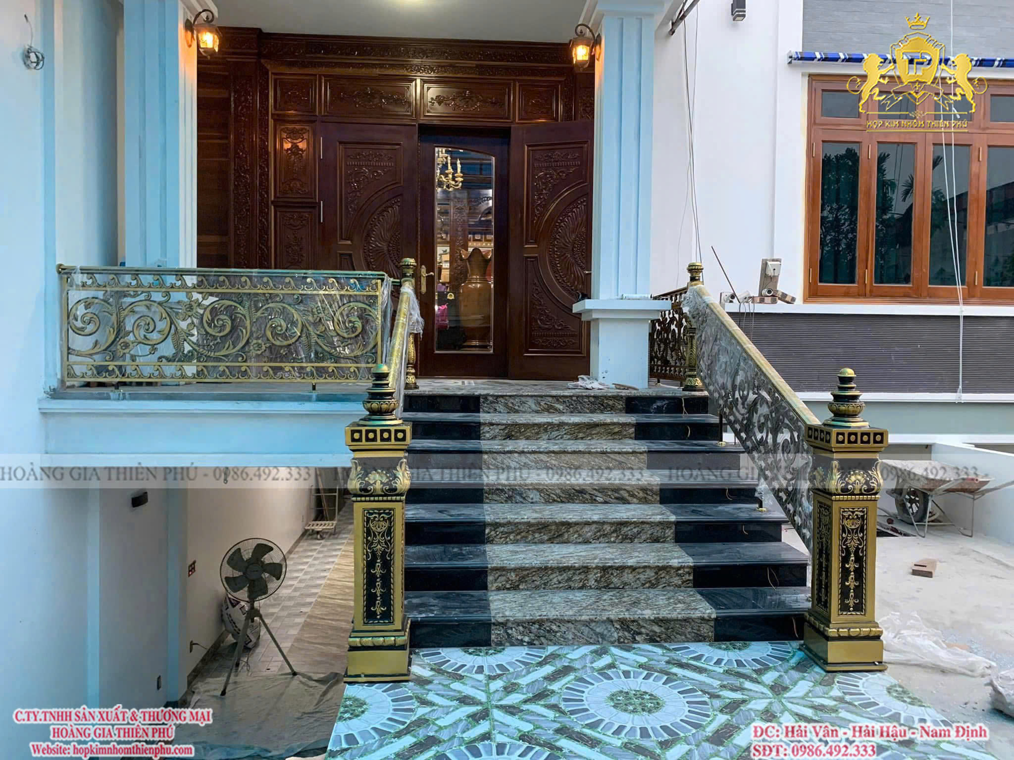 Cầu thang nhôm đúc C049